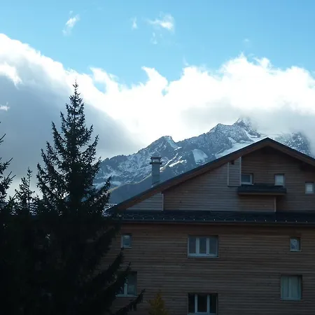 Les Myosotis Apartment